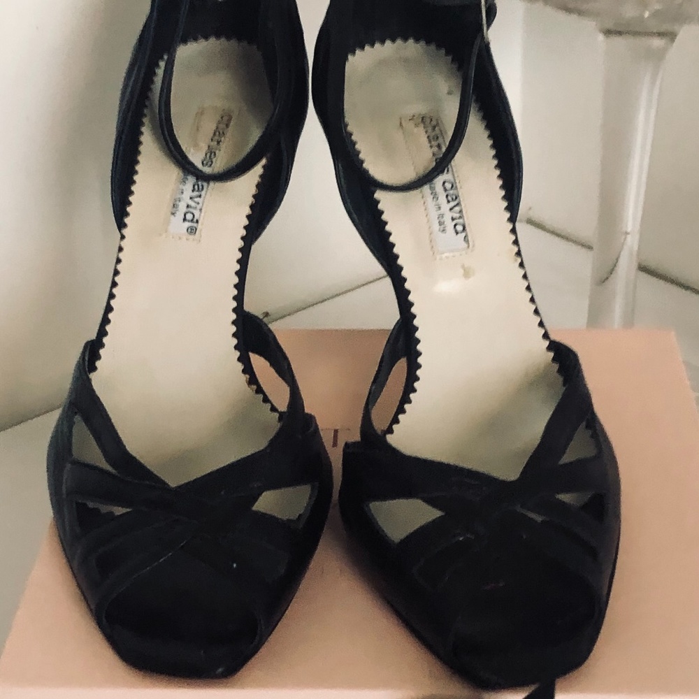 Shoes - Picture 3 of 3